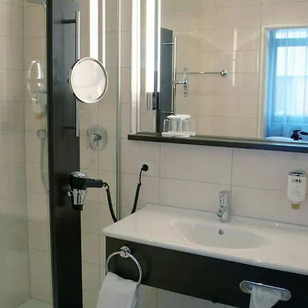 Schwanen Stuttgart Airport/messe 酒店 菲尔德施塔特