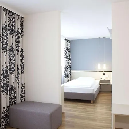 Schwanen Stuttgart Airport/messe