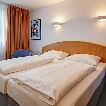 Schwanen Stuttgart Airport/messe Ξενοδοχείο 3*