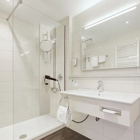 Schwanen Stuttgart Airport/messe