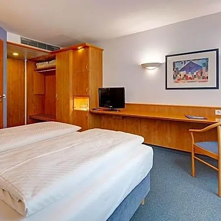 Hotel Schwanen Stuttgart Airport/messe 3*