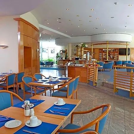 Schwanen Stuttgart Airport/messe Hotel 3*