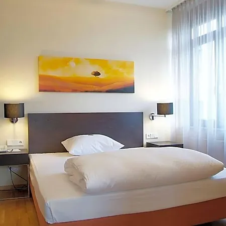 Schwanen Stuttgart Airport/messe Hotel 3*