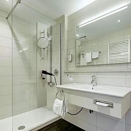 Hotel Schwanen Stuttgart Airport/messe