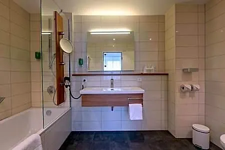 Hotel Schwanen Stuttgart Airport/messe 3*