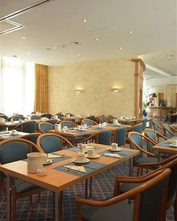 Schwanen Stuttgart Airport/messe 3* 菲尔德施塔特