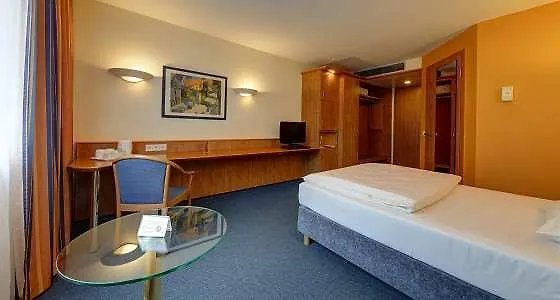 Hotel Schwanen Stuttgart Airport/messe